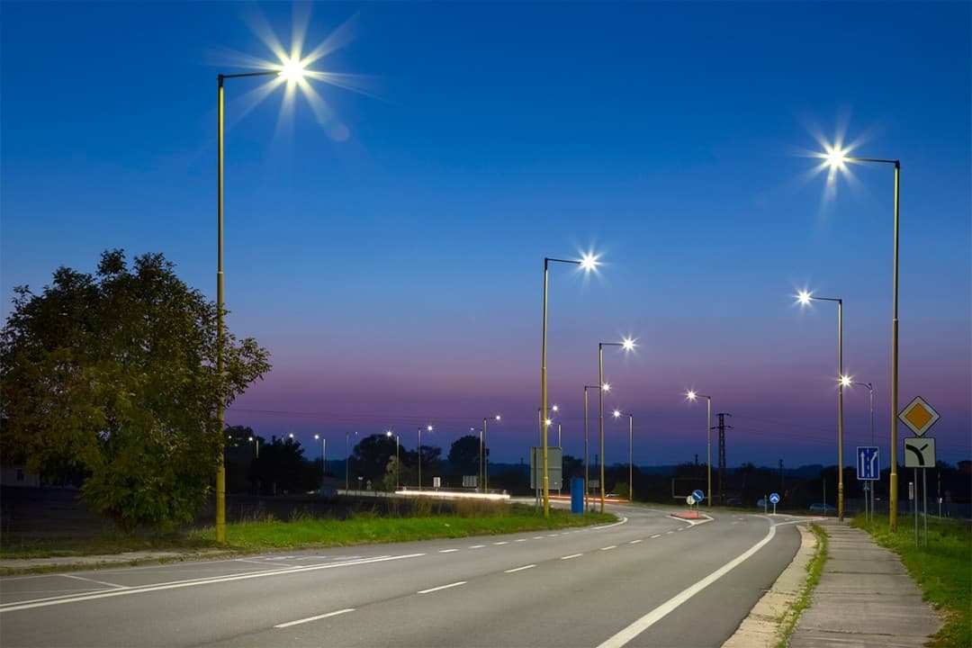 Roadway Light 70W Light Fixture 5000K 9900 Lm thumbnail 5